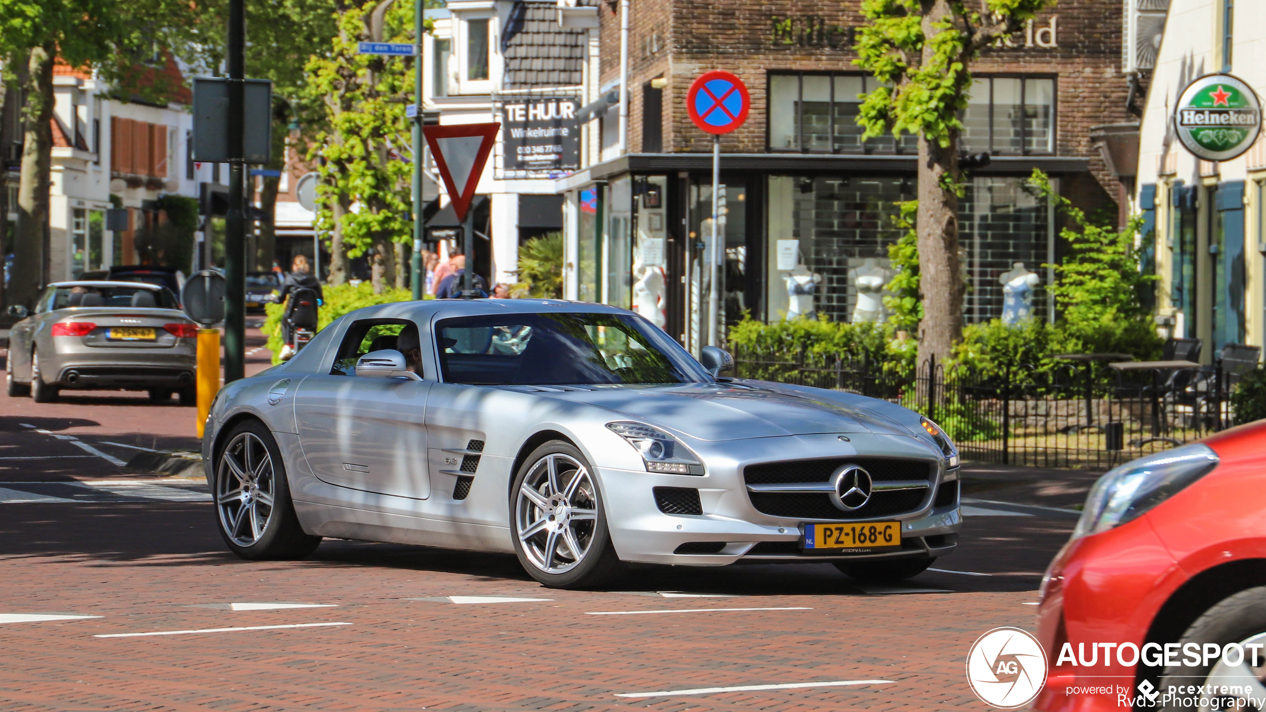 Mercedes-Benz SLS AMG