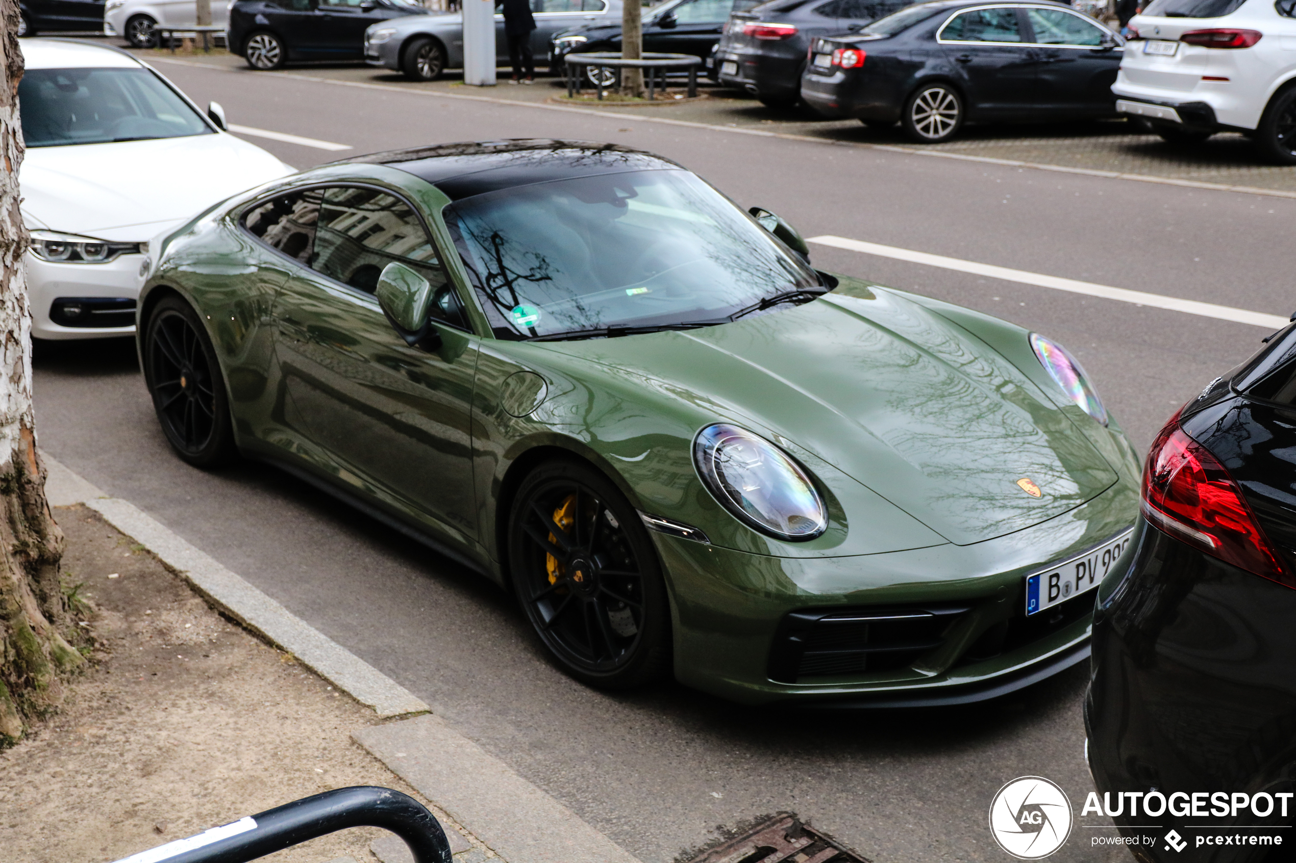 Porsche 992 Carrera GTS - 27 February 2022 - Autogespot