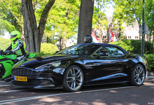 Aston Martin Vanquish S Volante 2017