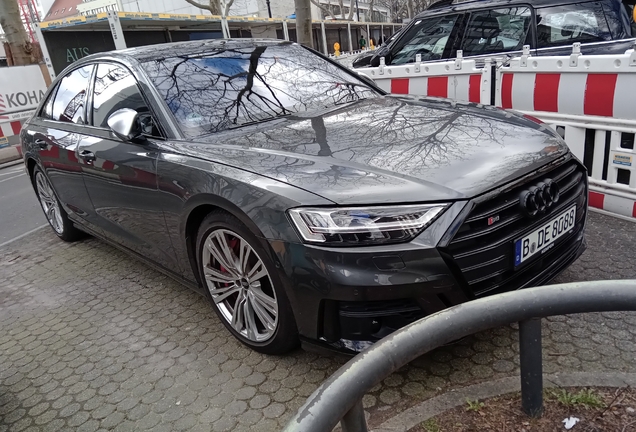 Audi S8 D5