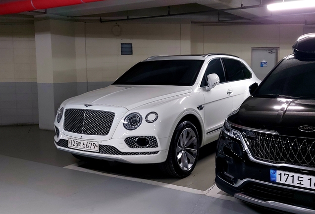 Bentley Bentayga V8