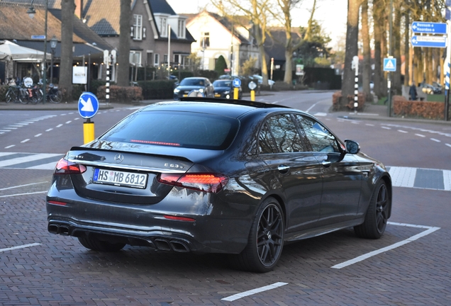 Mercedes-AMG E 63 S W213 2021