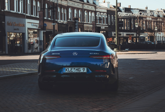 Mercedes-AMG GT 63 S X290