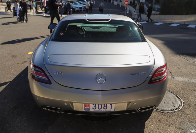 Mercedes-Benz SLS AMG