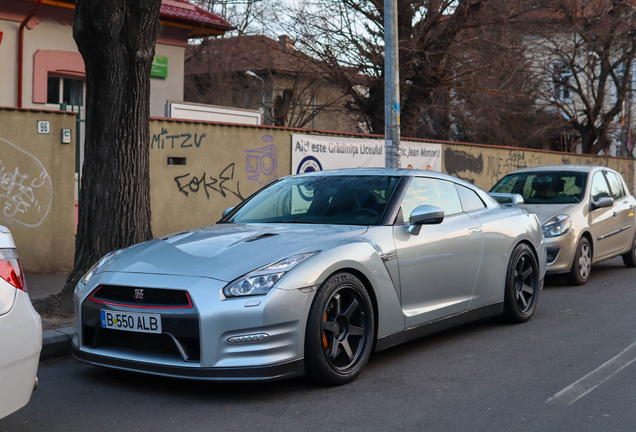 Nissan GT-R 2014