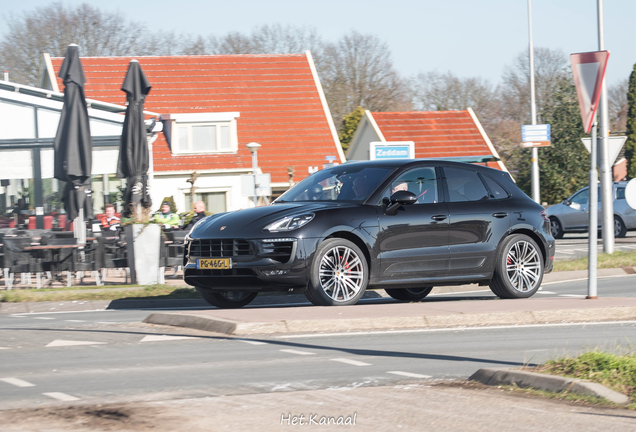 Porsche 95B Macan GTS