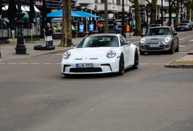 Porsche 992 GT3 Touring