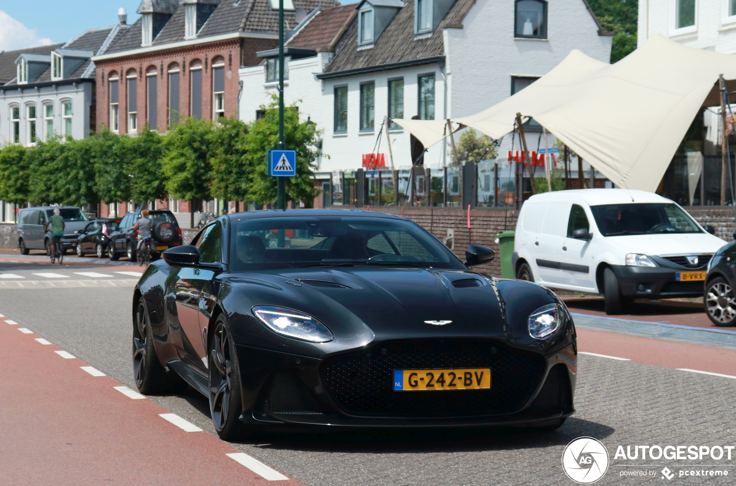 Aston Martin DBS Superleggera