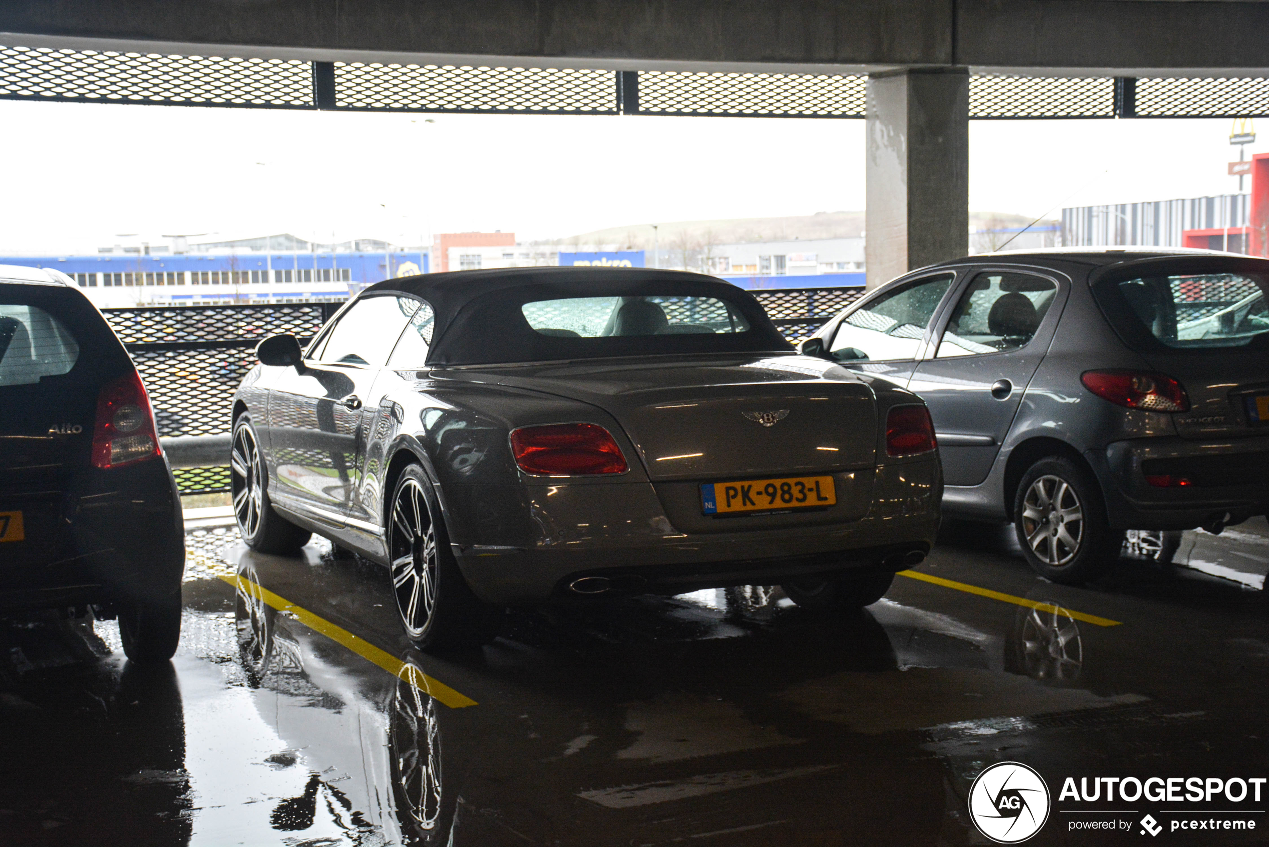 Bentley Continental GTC V8