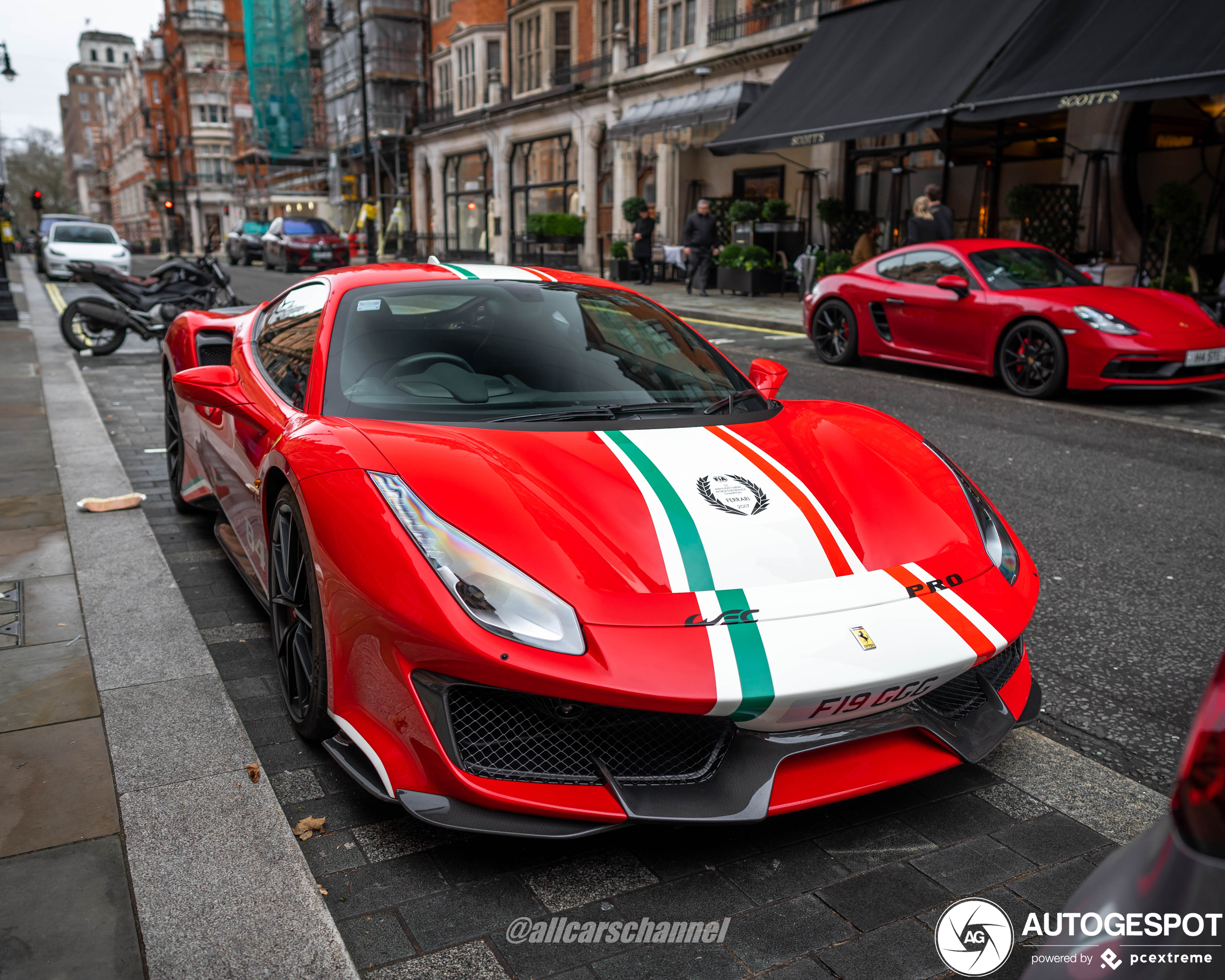 Ferrari 488 Pista Piloti