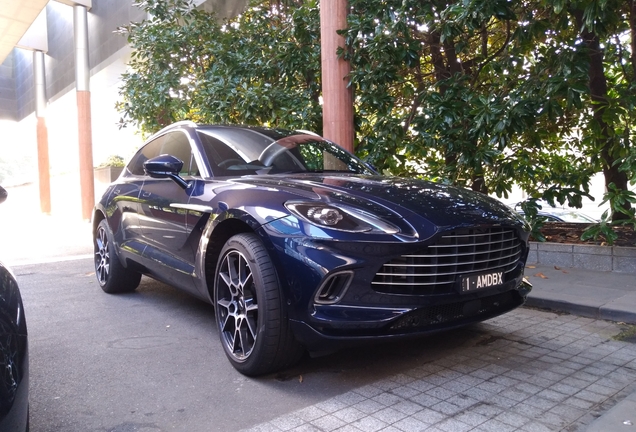 Aston Martin DBX