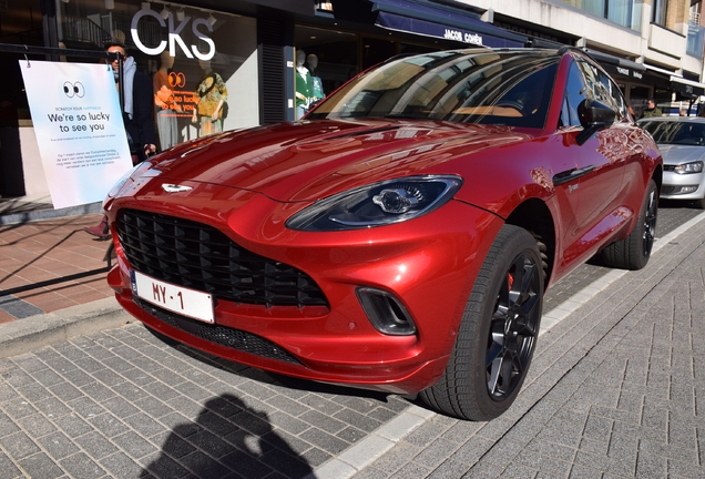 Aston Martin DBX