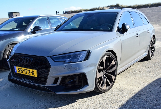 Audi RS4 Avant B9