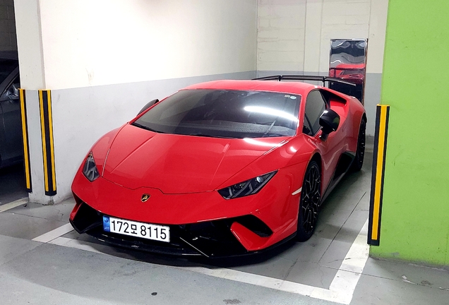 Lamborghini Huracán LP640-4 Performante