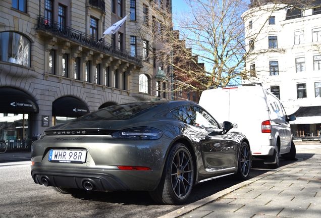 Porsche 718 Cayman GTS 4.0