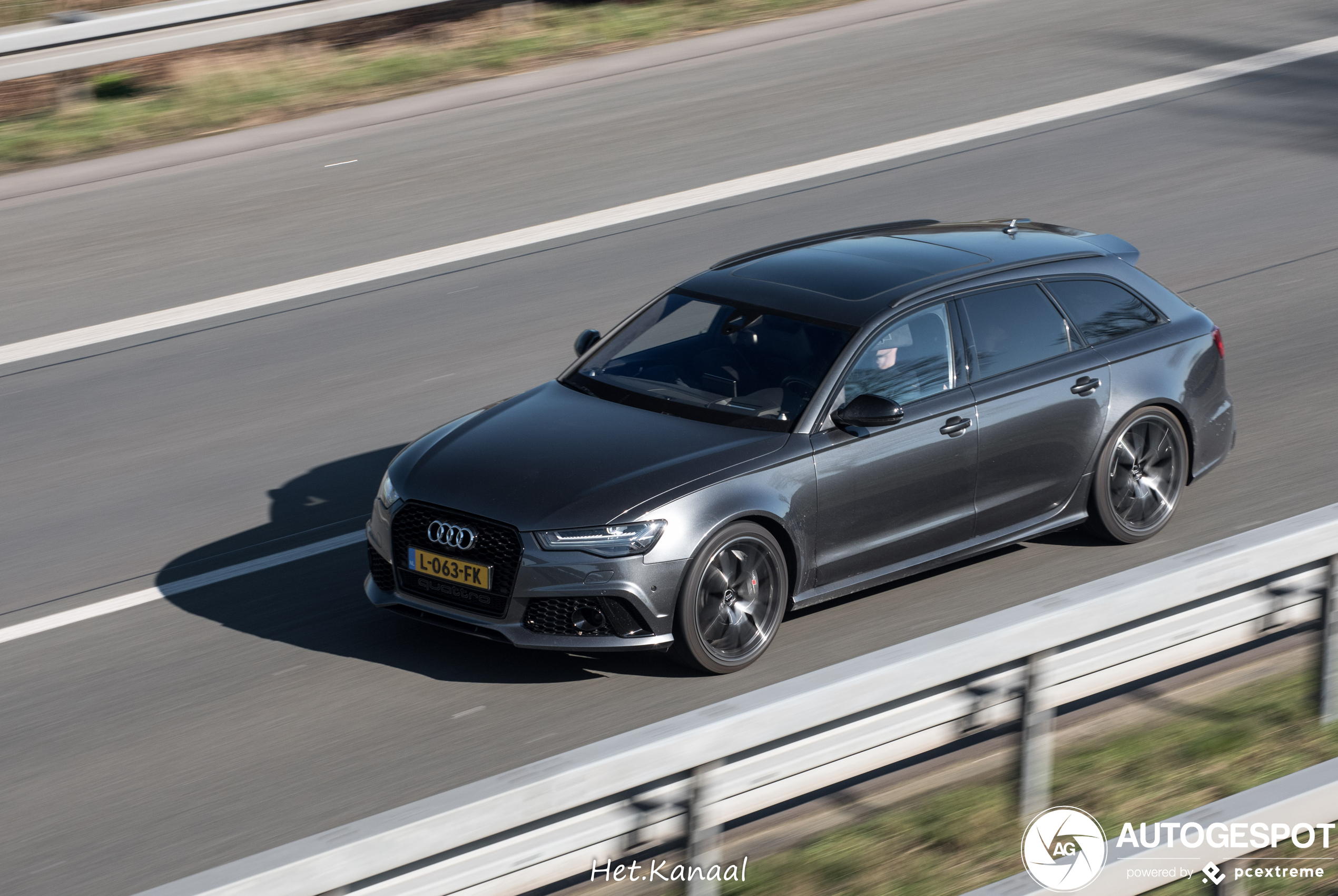 Audi RS6 Avant C7 2015