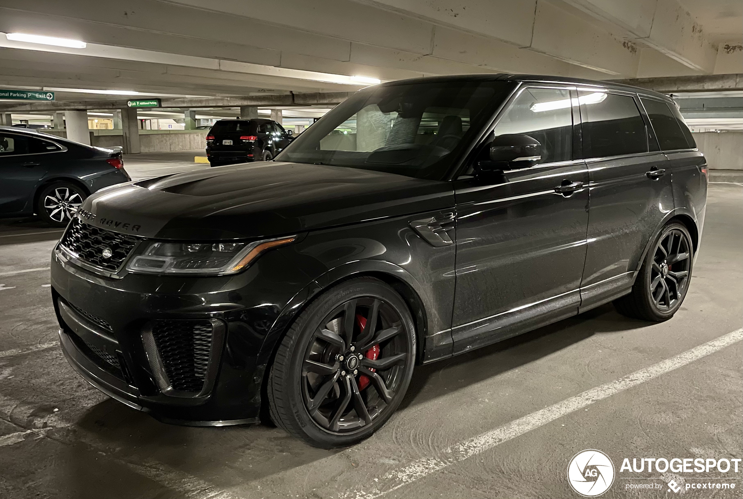 Land Rover Range Rover Sport SVR 2018 Carbon Edition