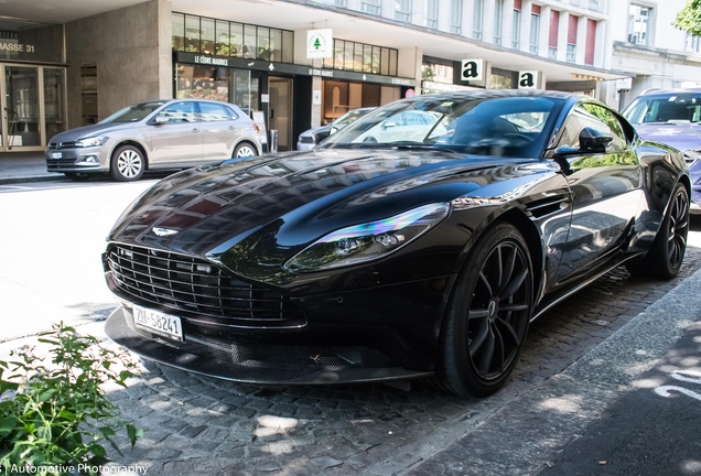 Aston Martin DB11