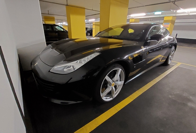 Ferrari GTC4Lusso