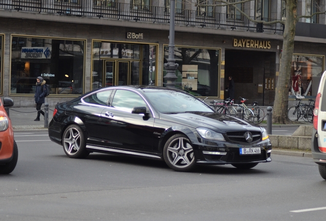 Mercedes-Benz C 63 AMG Coupé