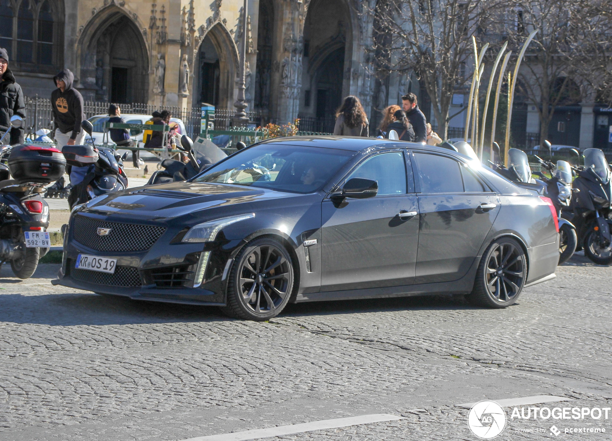 Cadillac CTS-V 2015