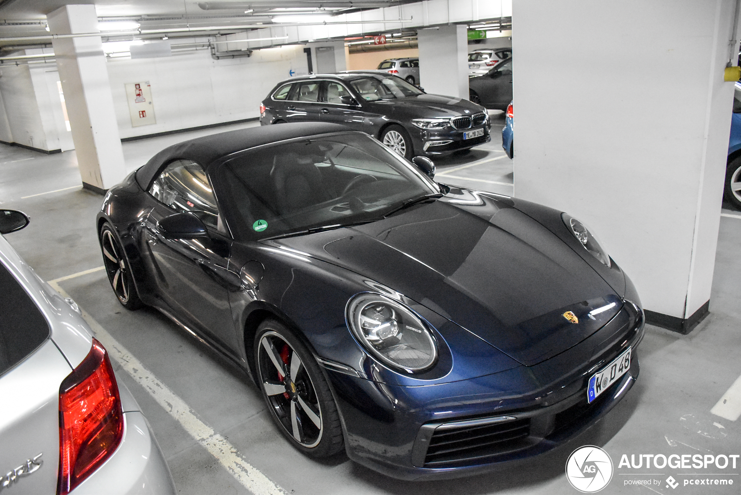 Porsche 992 Carrera 4S Cabriolet