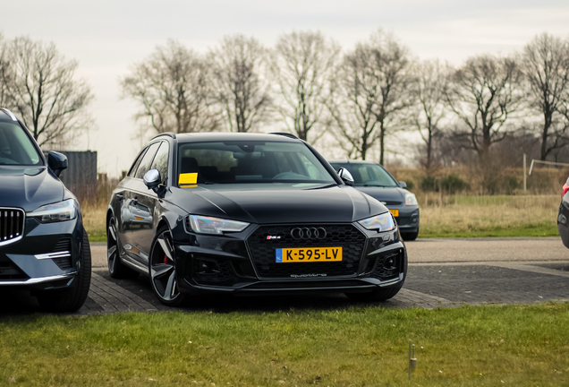 Audi RS4 Avant B9