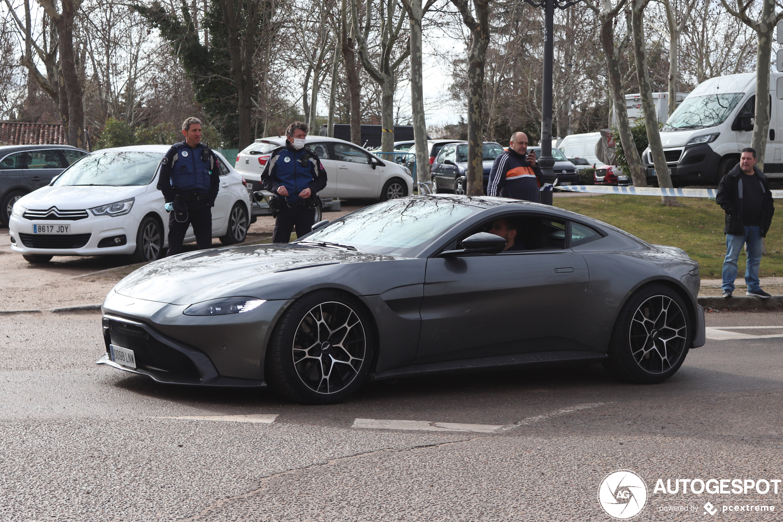 Aston Martin V8 Vantage 2018