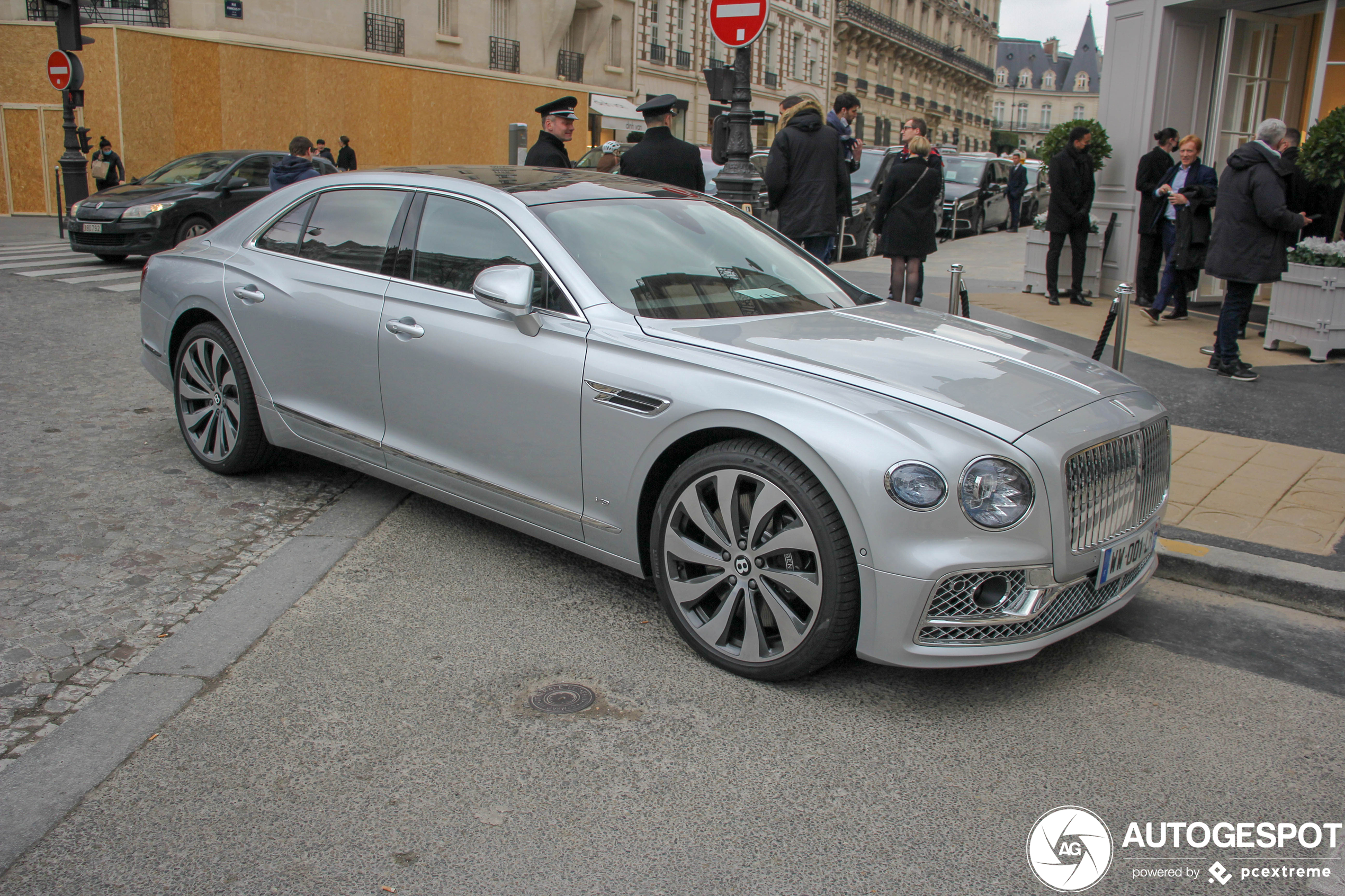 Bentley Flying Spur V8 2021