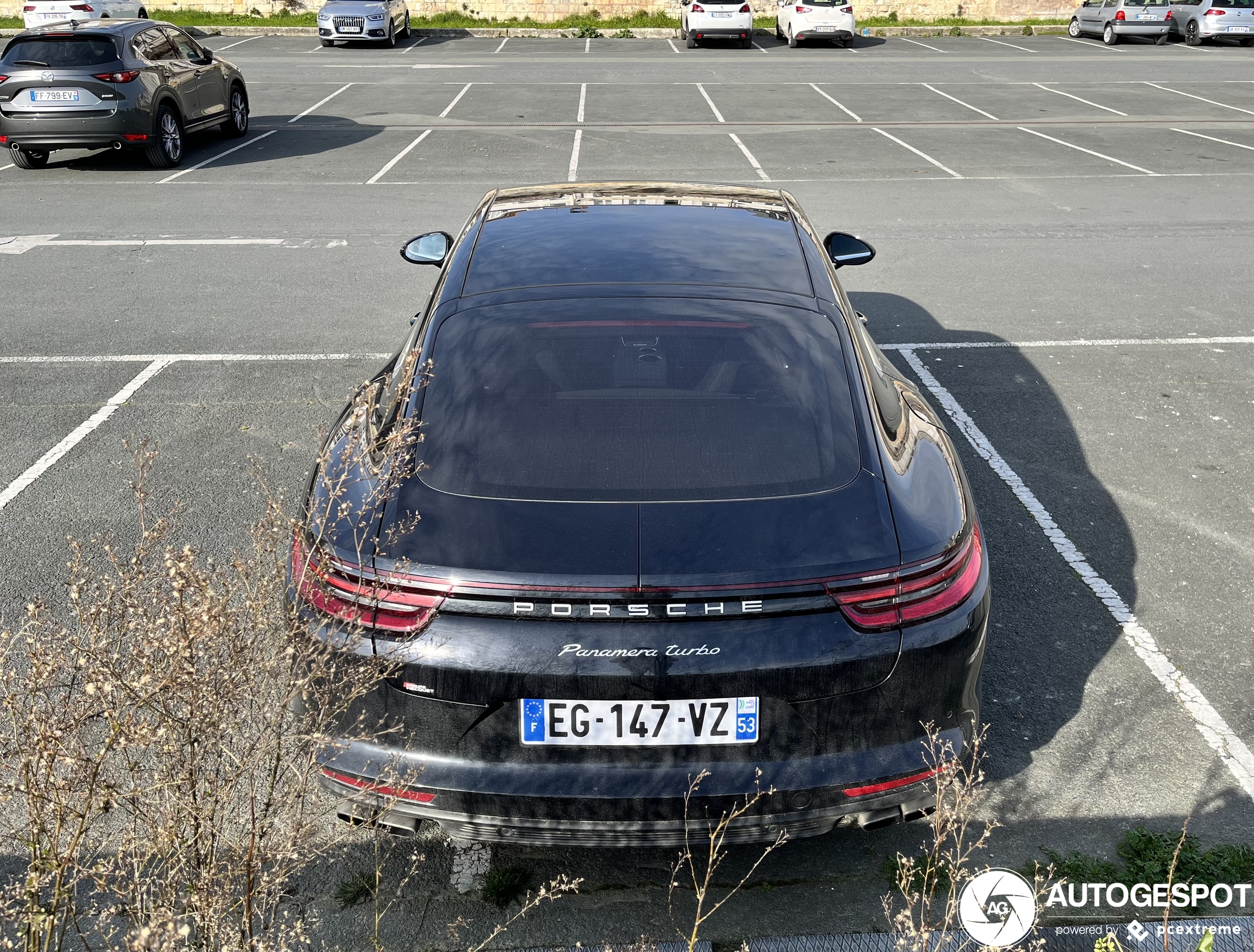 Porsche 971 Panamera Turbo