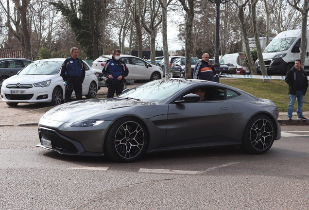 Aston Martin V8 Vantage 2018