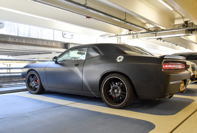 Dodge Challenger SRT-8