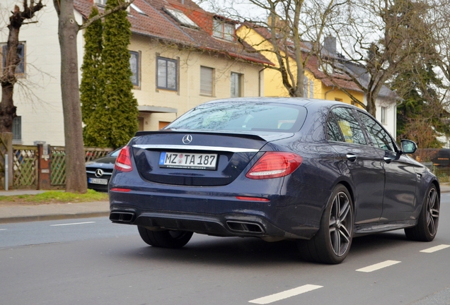 Mercedes-AMG E 63 S W213