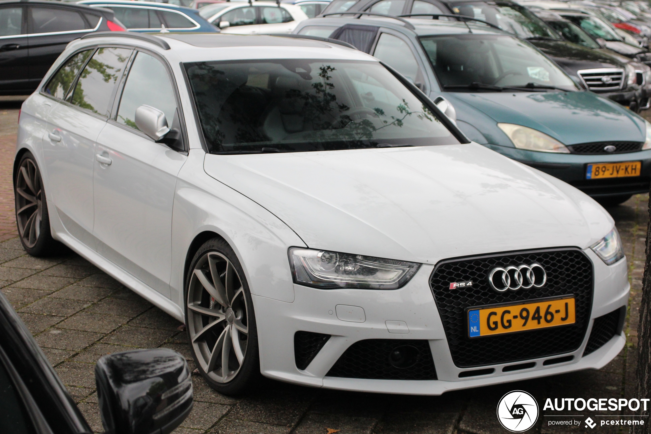 Audi RS4 Avant B8