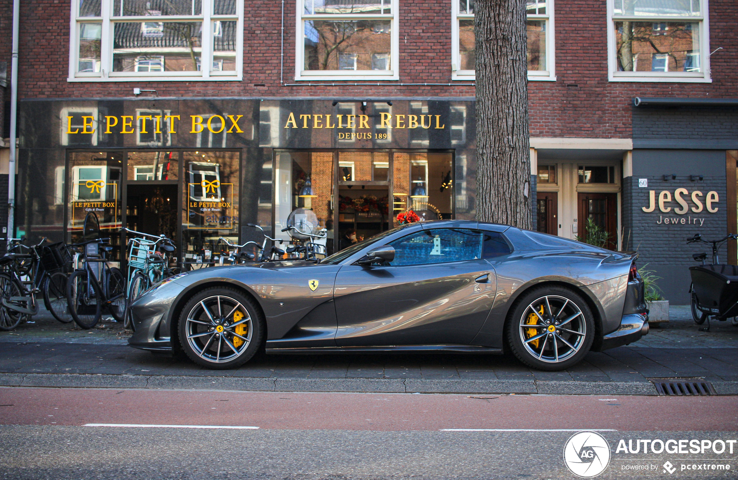 Ferrari 812 GTS