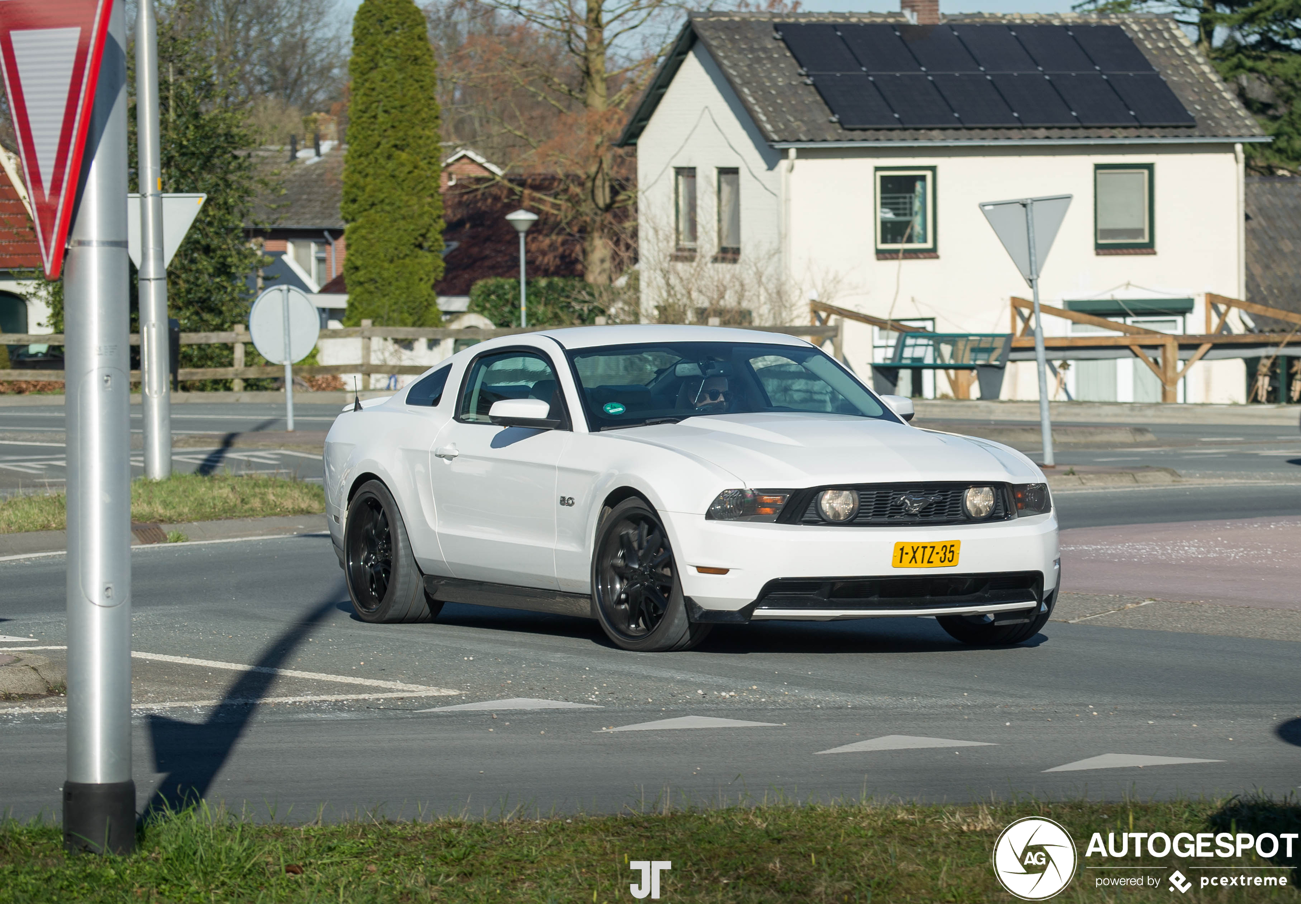 Ford Mustang GT 2011