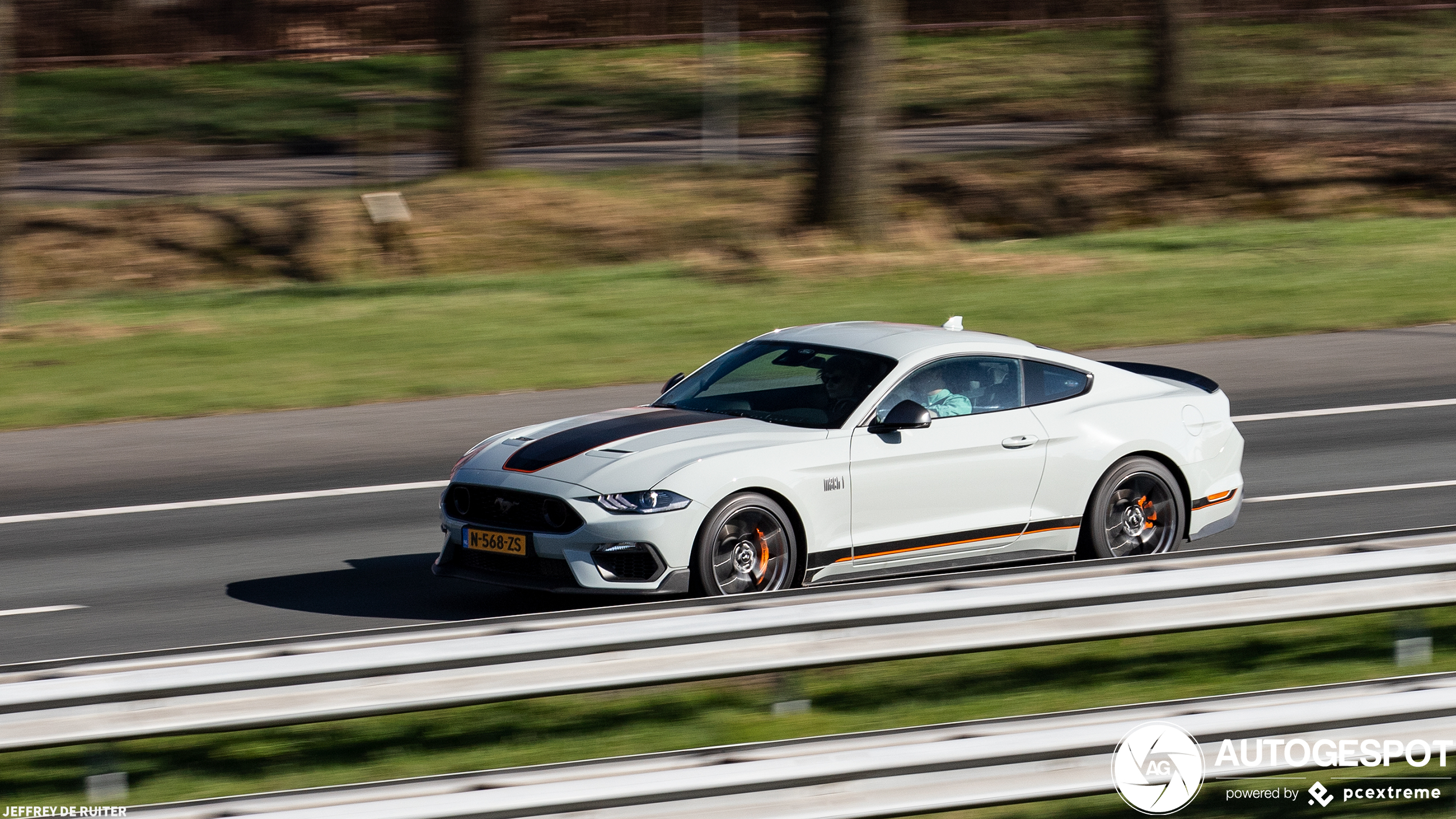 Ford Mustang Mach 1 2021