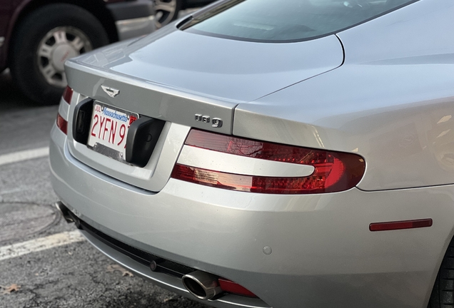 Aston Martin DB9