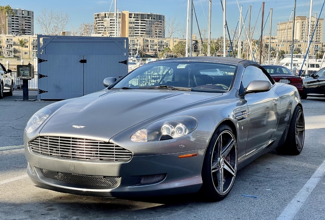 Aston Martin DB9 Volante