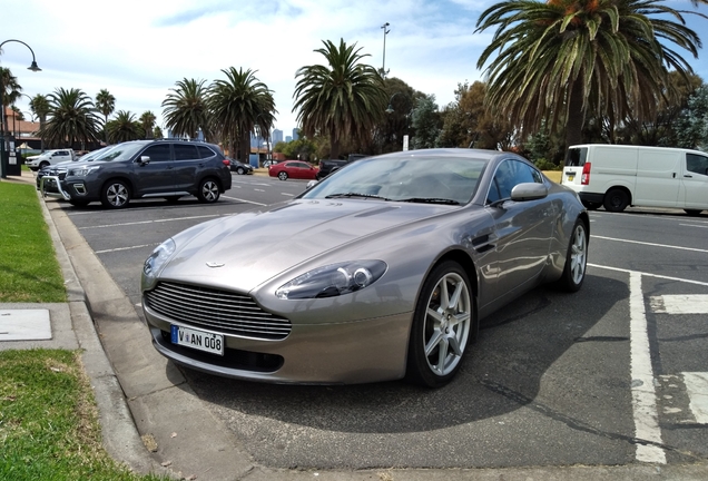 Aston Martin V8 Vantage