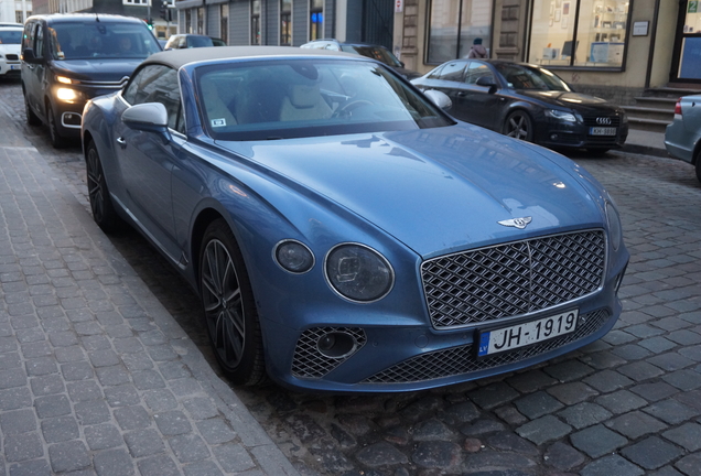 Bentley Continental GTC V8 2020 Mulliner