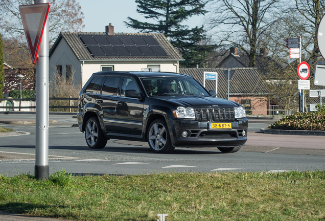 Jeep Grand Cherokee SRT-8 2005