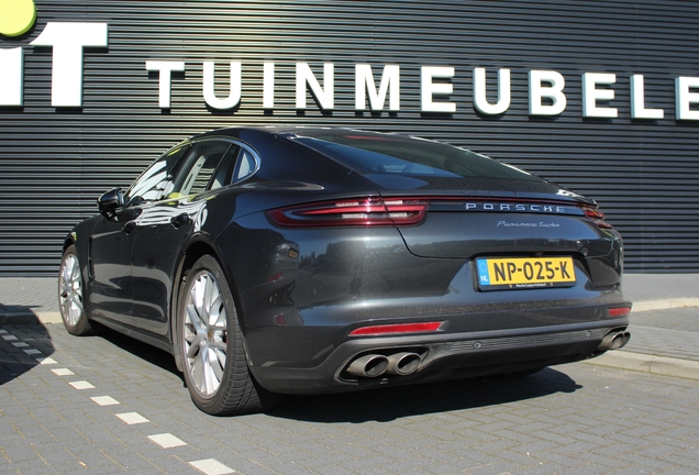 Porsche 971 Panamera Turbo