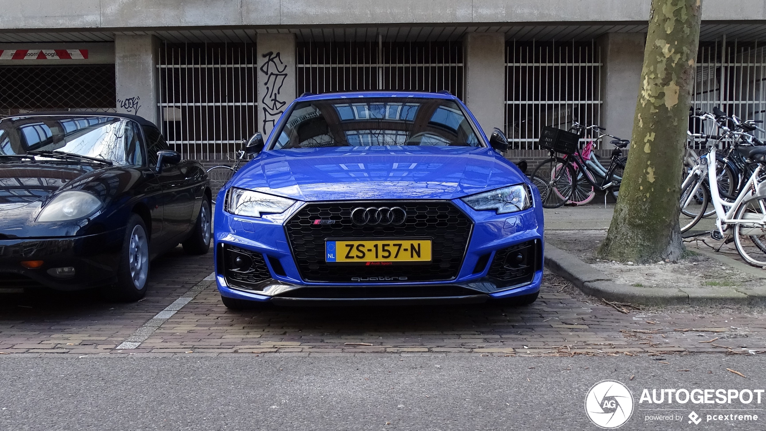 Audi RS4 Avant B9