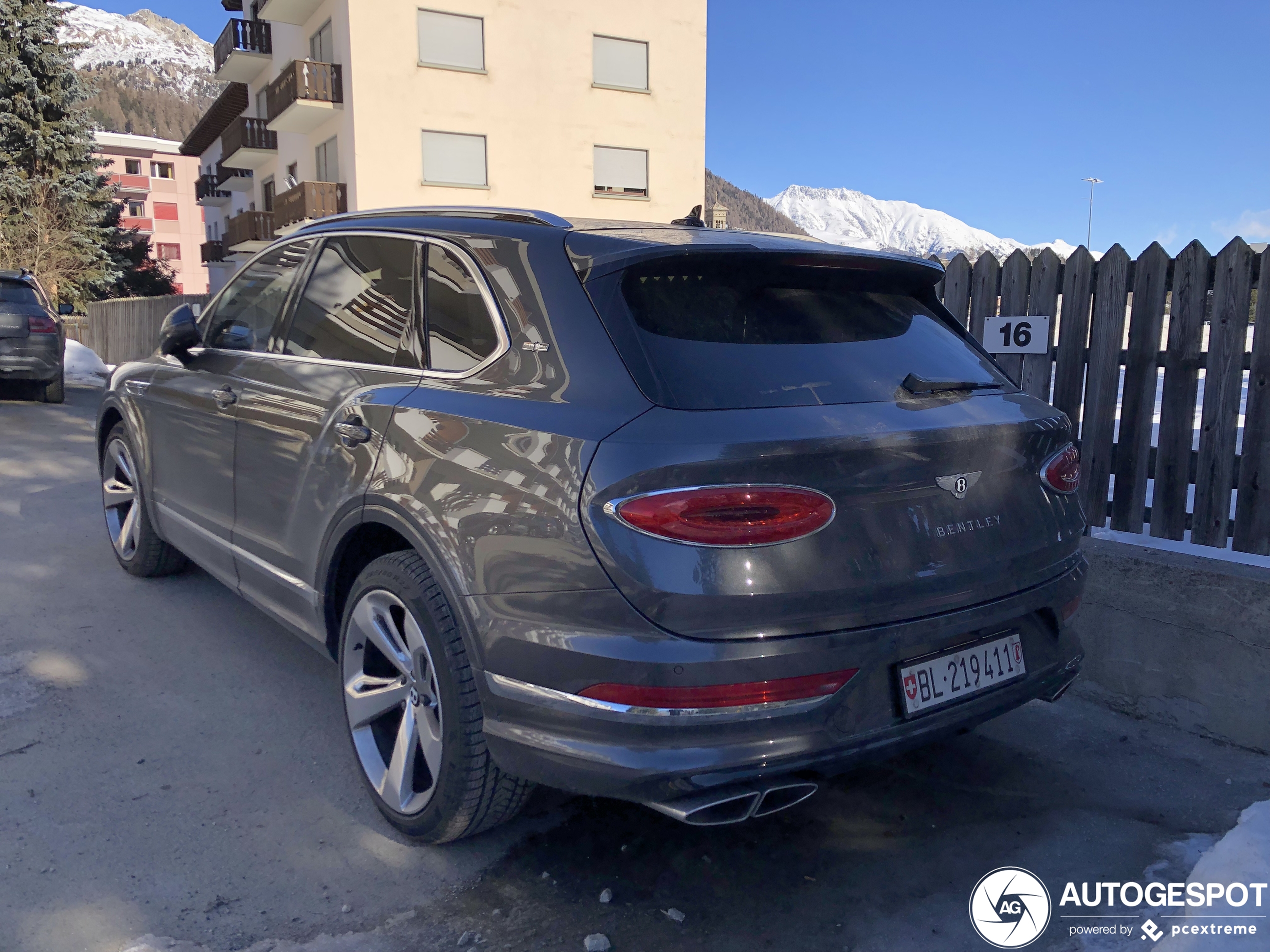 Bentley Bentayga V8 2021 First Edition