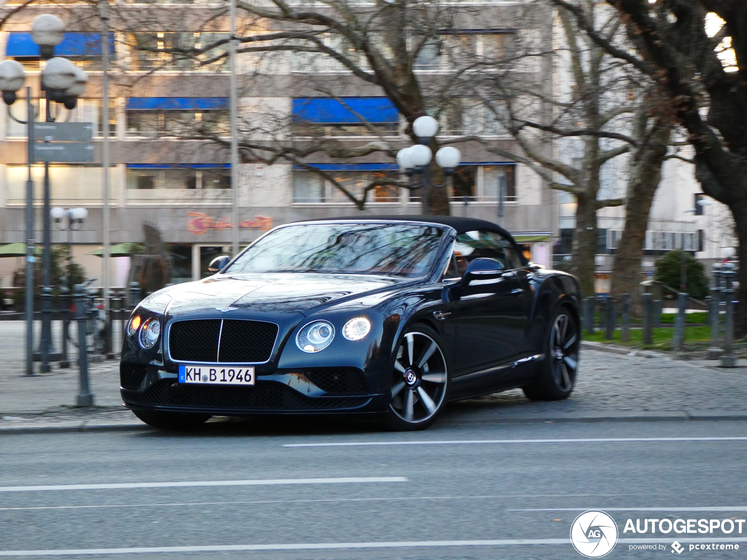 Bentley Continental GTC V8 S 2016