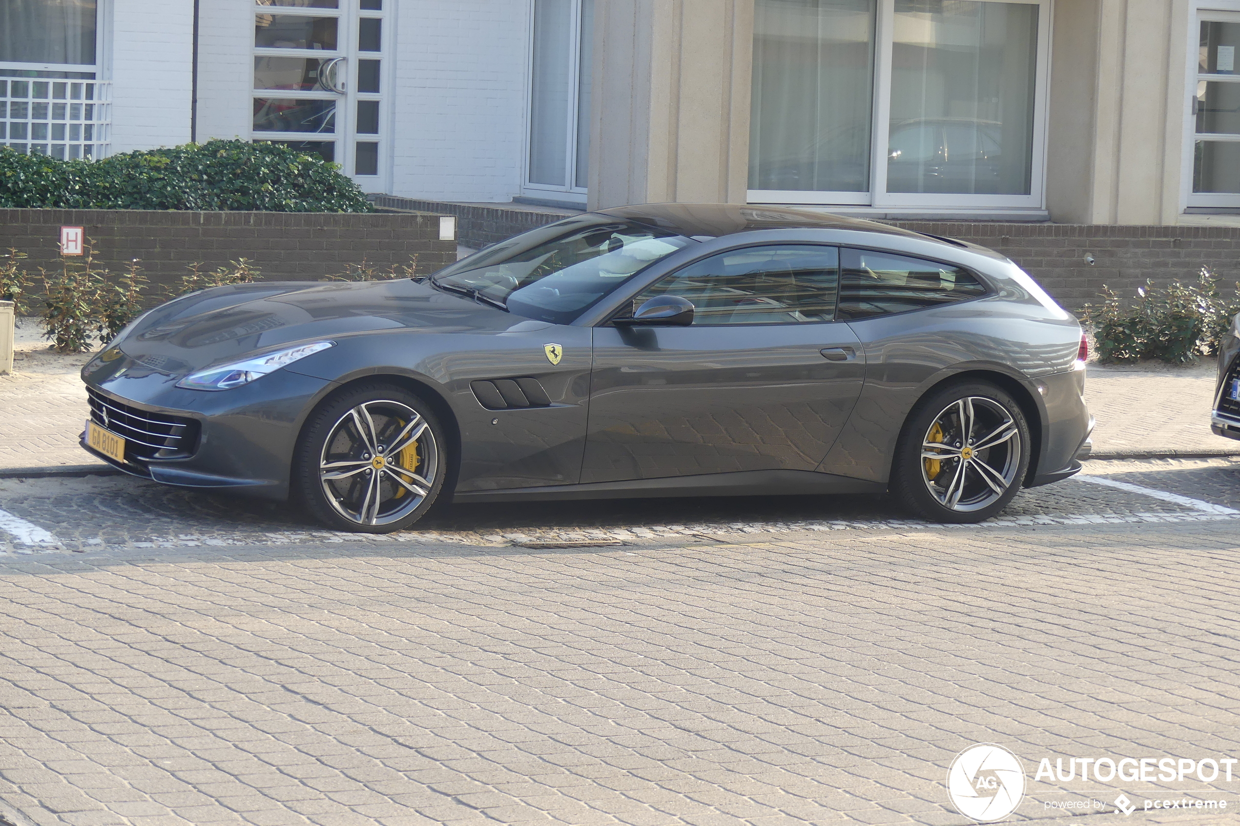 Ferrari GTC4Lusso