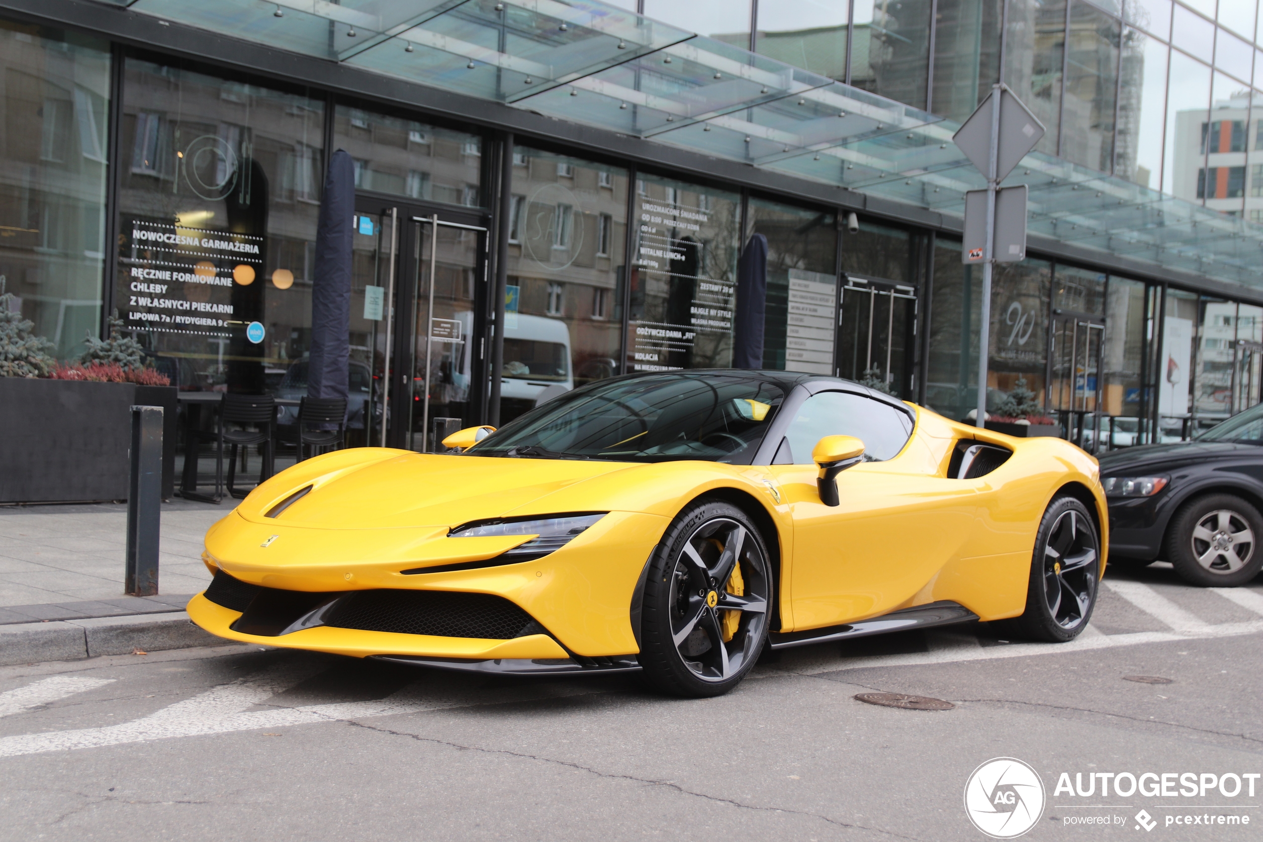 Ferrari SF90 Spider