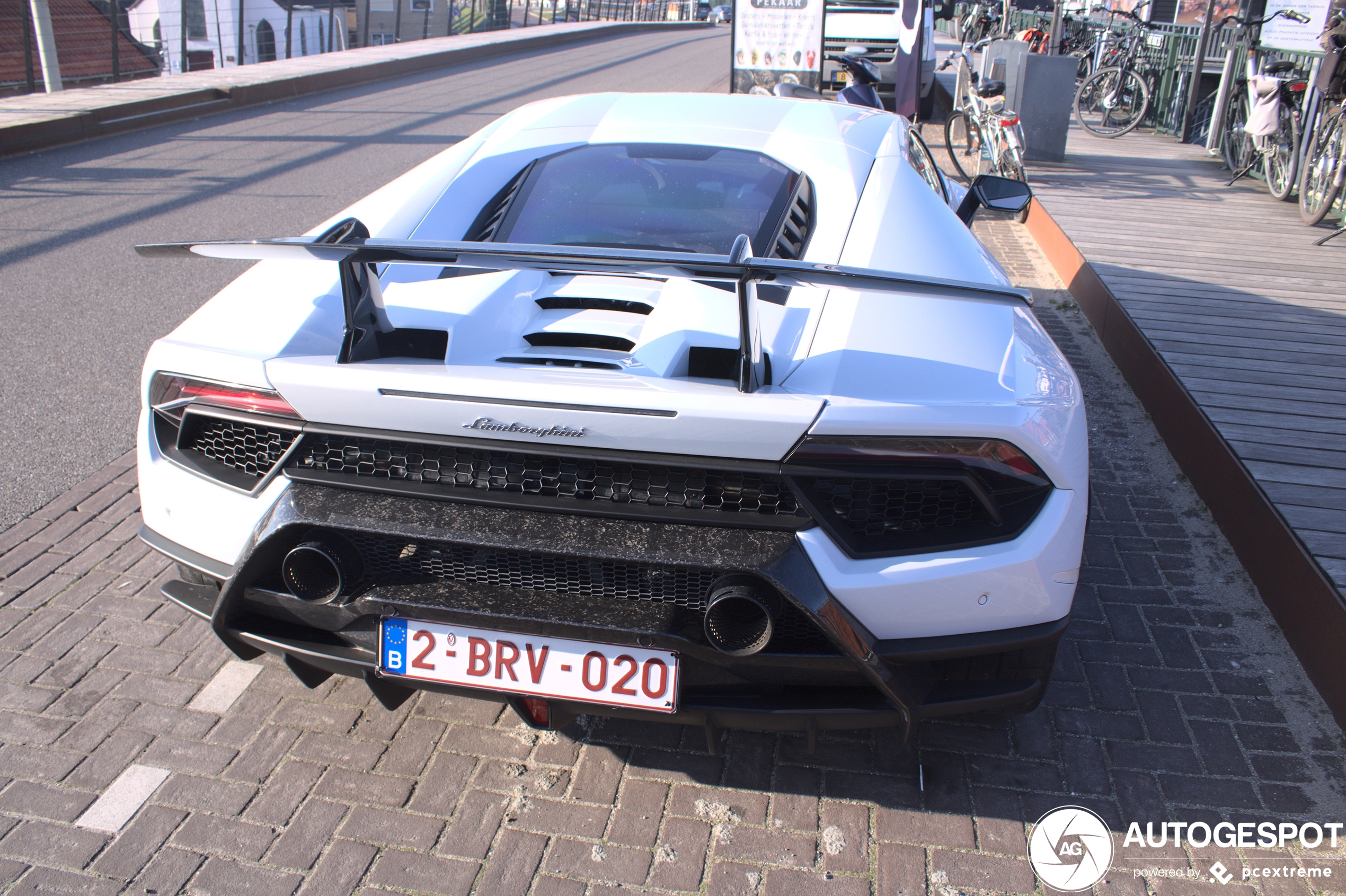 Lamborghini Huracán LP640-4 Performante