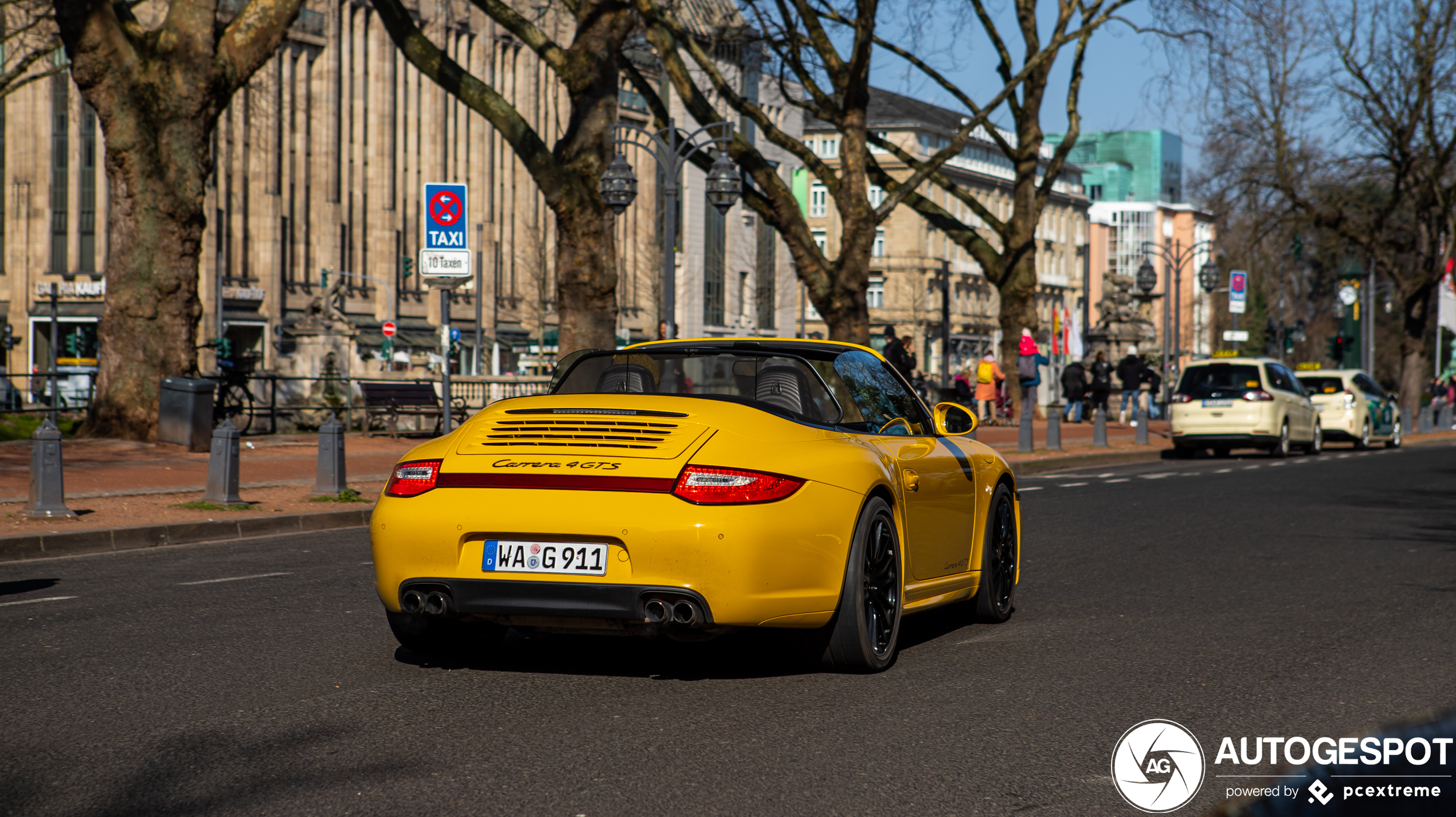 Porsche 997 Carrera 4 GTS Cabriolet